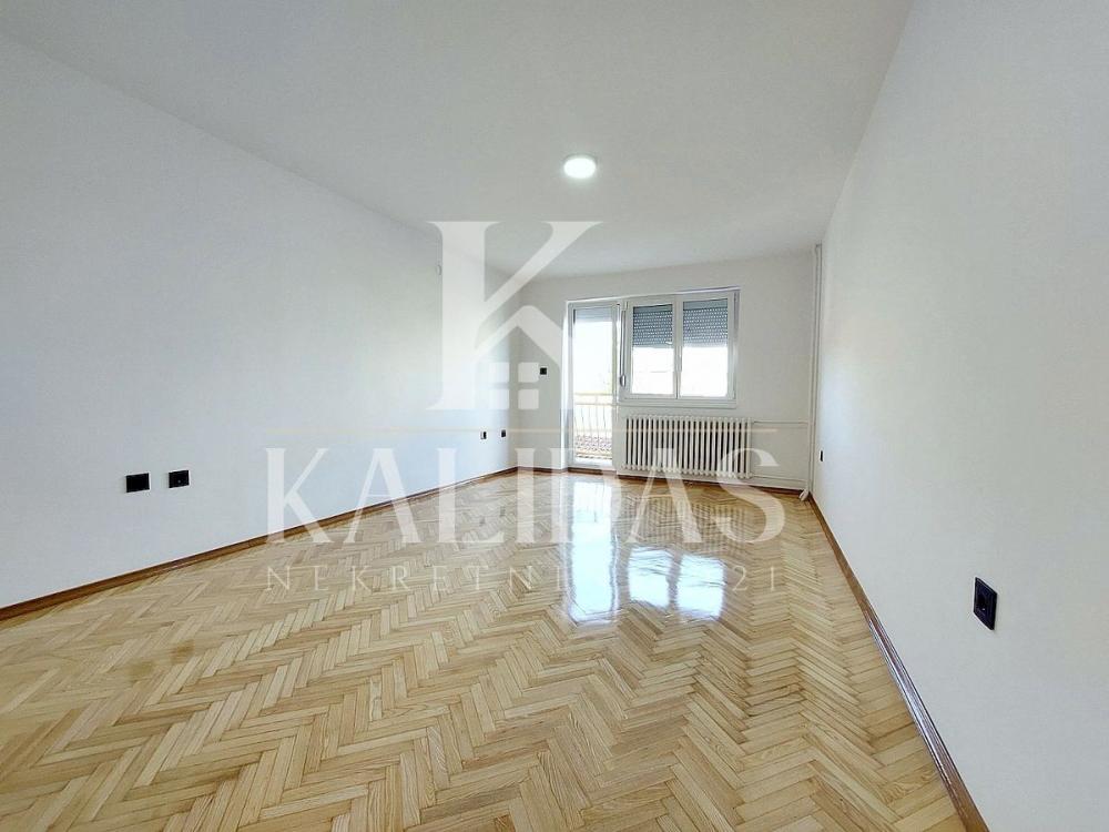 Slika 1 - Stan,NOVI SAD,CARA DUŠANA,kv: 31, € 108500, ID: 1009010