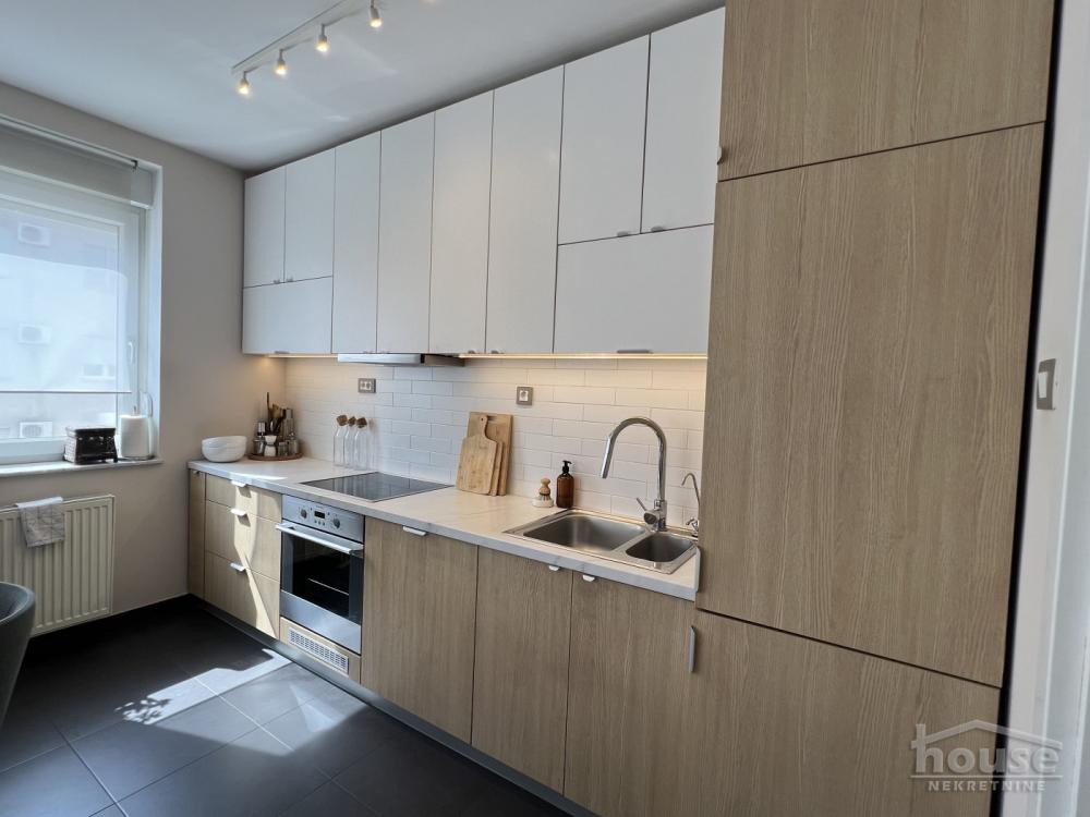Slika 5 - Stan,NOVI SAD,CARA DUŠANA,kv: 102.00, € 309000, ID: 1065563