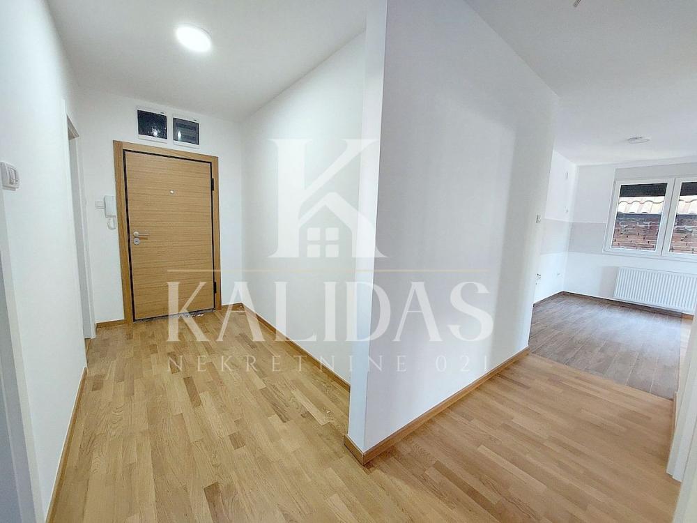 Slika 10 - Stan,NOVI SAD,TELEP,kv: 64, € 187800, ID: 1009009