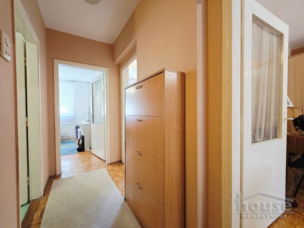 Slika 11 - Stan,NOVI SAD,CENTAR,kv: 75.00, € 210000, ID: 1066160