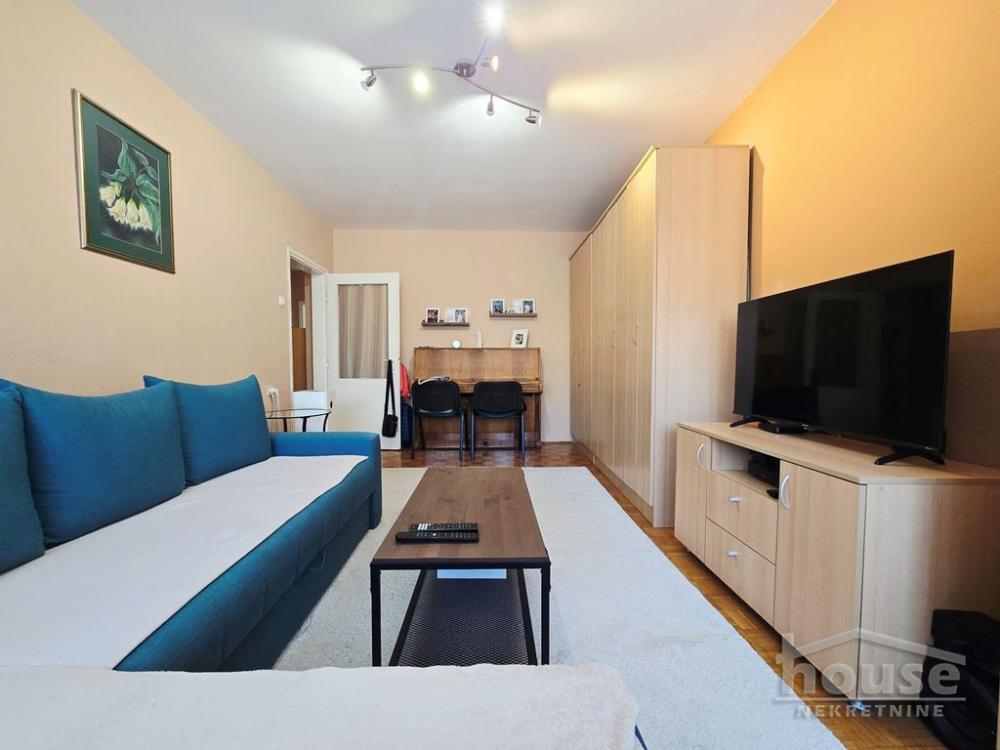 Slika 2 - Stan,NOVI SAD,CENTAR,kv: 75.00, € 210000, ID: 1066160