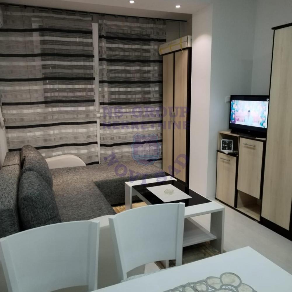 Slika 3 - Prodaja stana, 24m2, Detelinara Novi Sad, ima lift