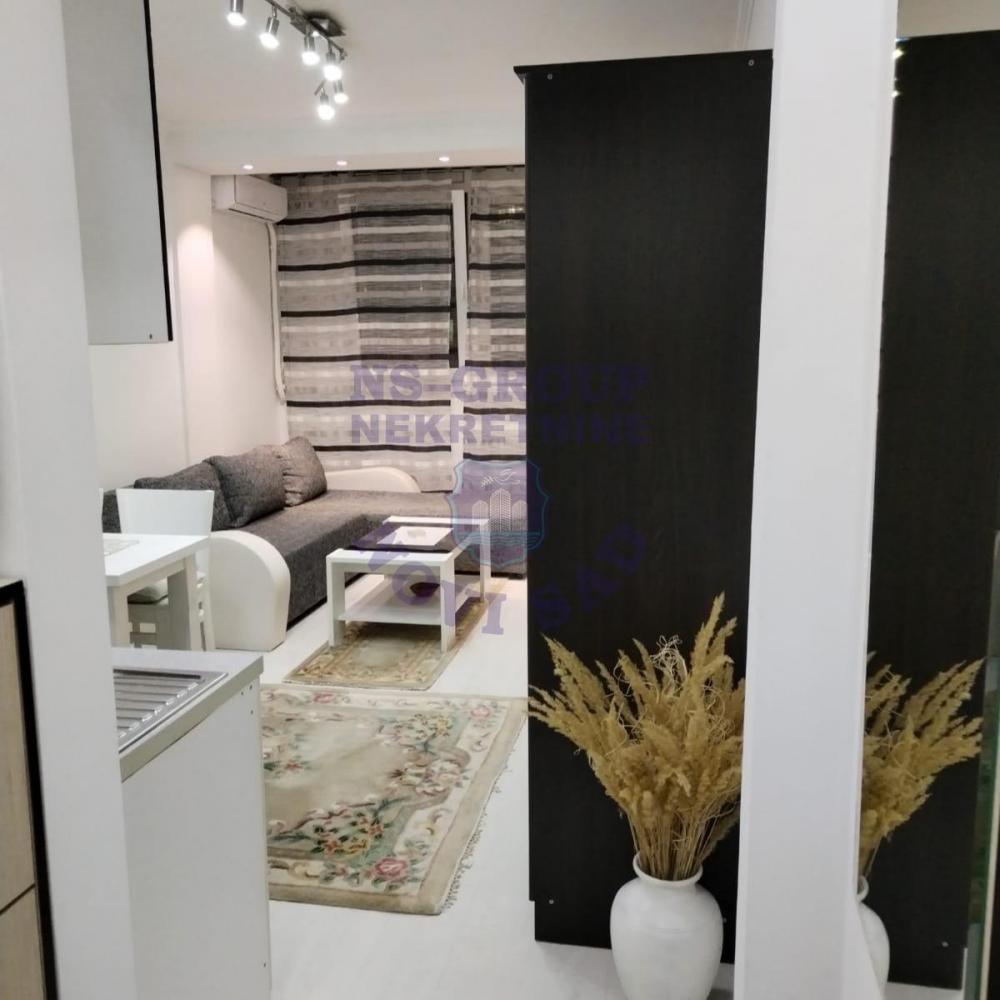Slika 6 - Prodaja stana, 24m2, Detelinara Novi Sad, ima lift
