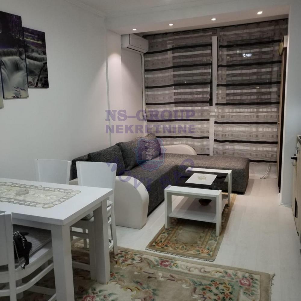 Glavna slika -Prodaja stana, 24m2, Detelinara Novi Sad, ima lift