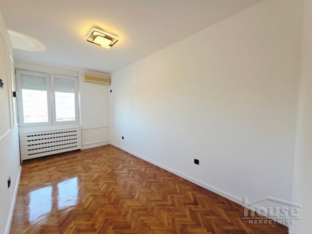 Slika 6 - Stan,NOVI SAD,BULEVAR,kv: 64.00, € 192000, ID: 1065924