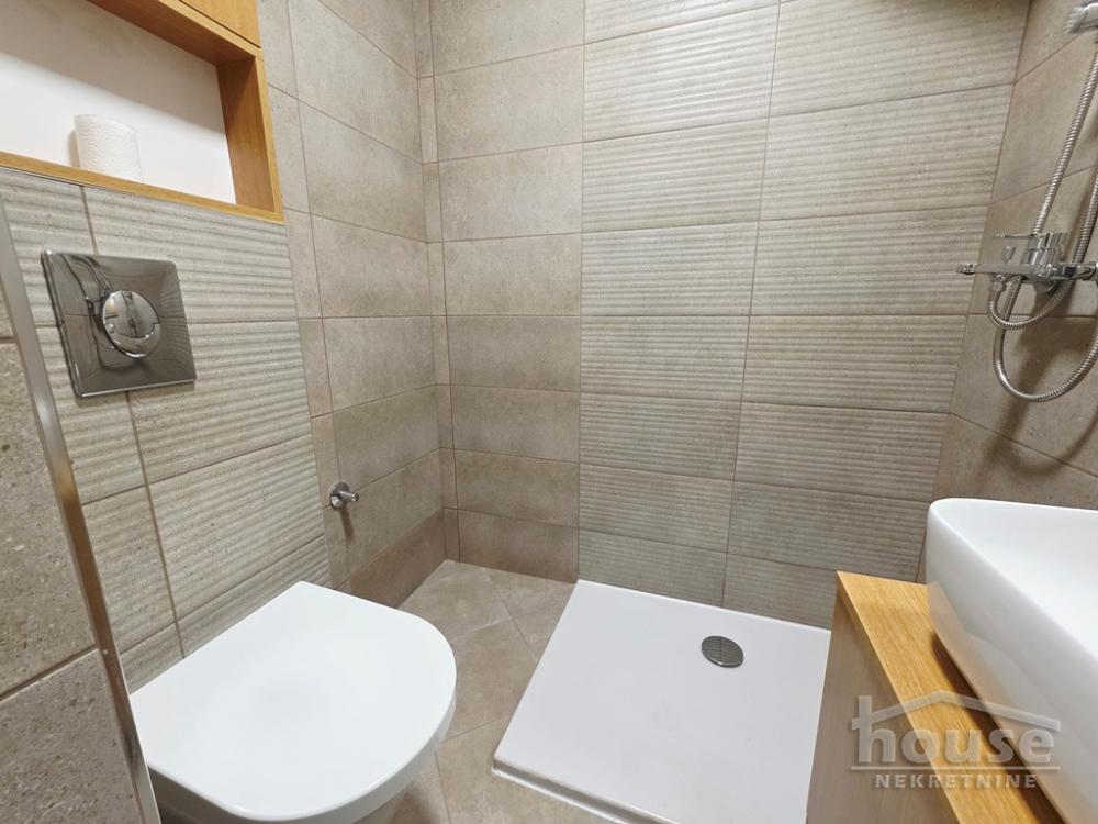 Slika 9 - Stan,NOVI SAD,BULEVAR,kv: 64.00, € 192000, ID: 1065924