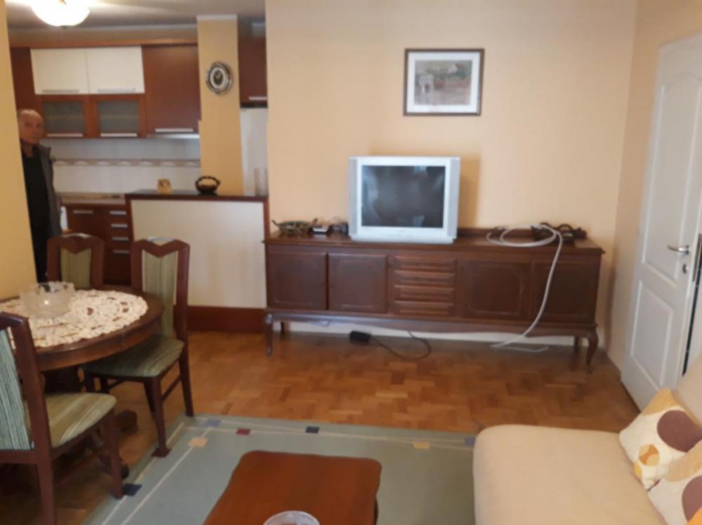 Slika 2 - Dvosoban 56m N.Sad Grbavica Miše Dimitrijevića sa namestajem PRODAJA