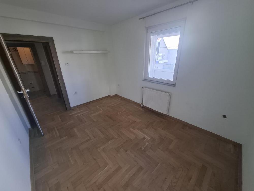 Slika 6 - Trosoban stan 68m Nova Detelinara