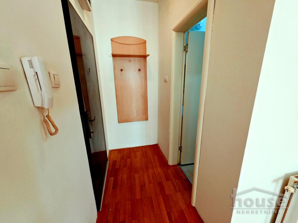 Slika 7 - Stan,NOVI SAD,PODBARA,kv: 34.00, € 96000, ID: 1066287