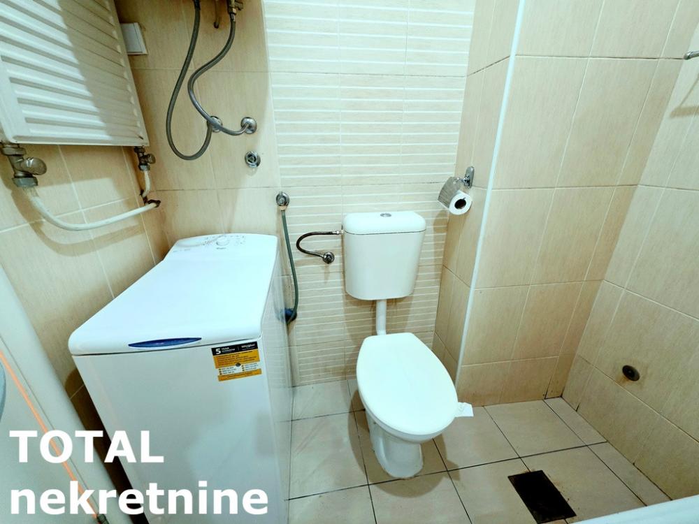 Slika 6 - Stan,NOVI SAD,CENTAR,kv: 34.00, € 96000, ID: 1103133