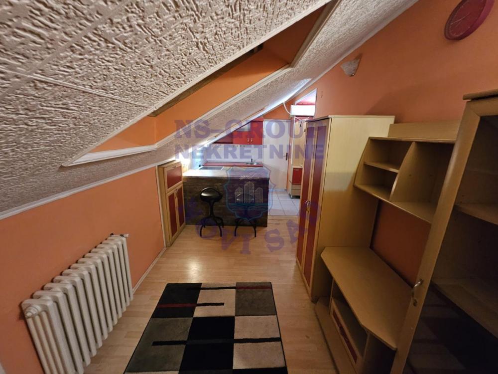 Slika 8 - Kvalitetna garsonjera na Novom Naselju.