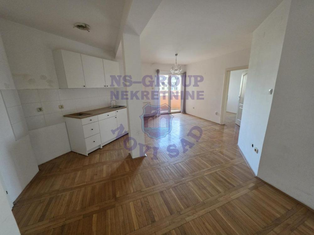 Slika 2 - 578391- Trosoban stan na Grbavici