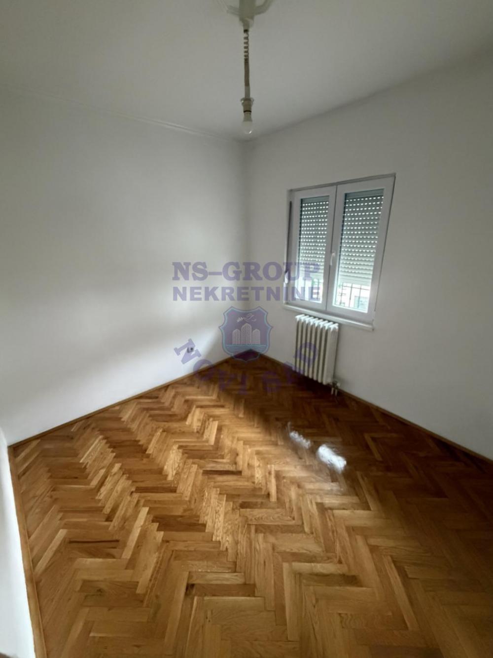 Slika 2 - Prodaja stana, 74m2, Novi Sad centar Novi Sad, sa terasom