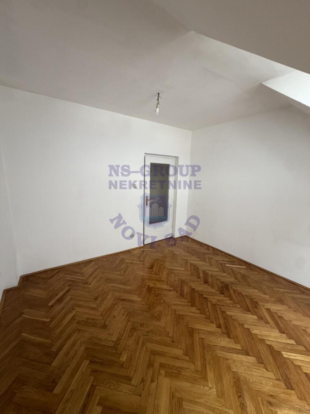 Slika 9 - Prodaja stana, 74m2, Novi Sad centar Novi Sad, sa terasom