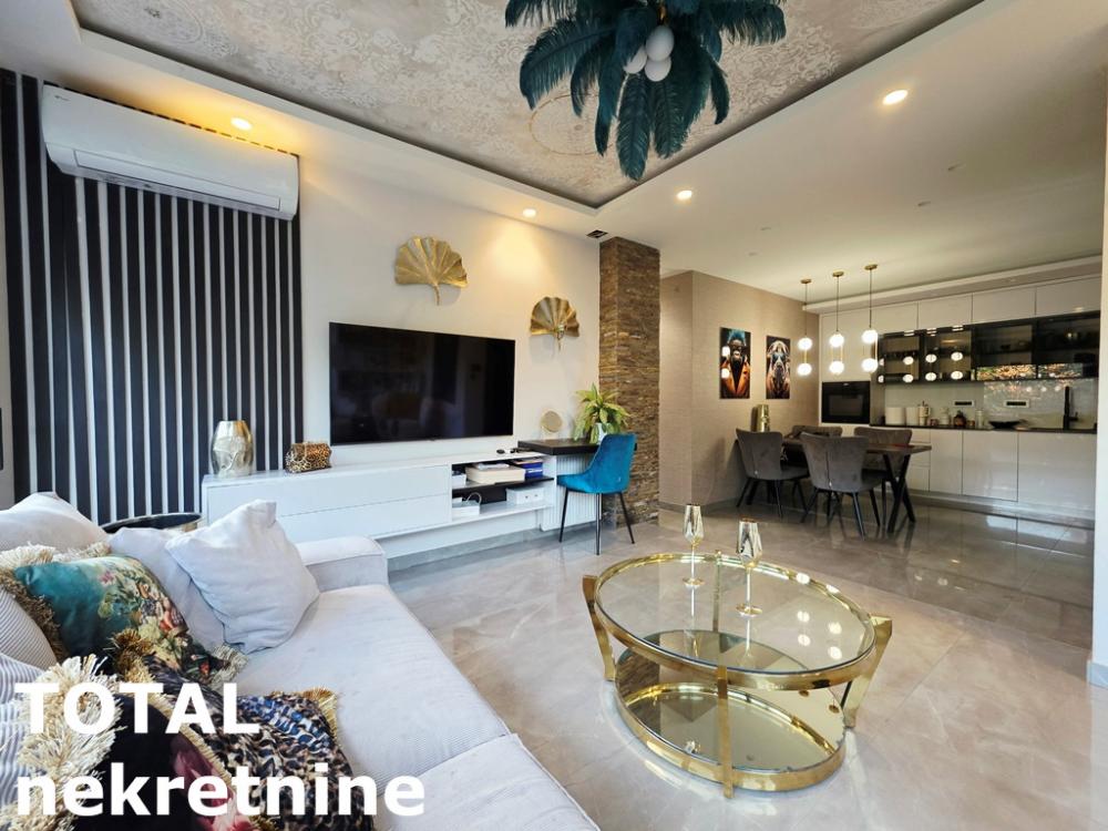 Slika 3 - Stan,NOVI SAD,CENTAR,kv: 70.00, € 260000, ID: 1103125