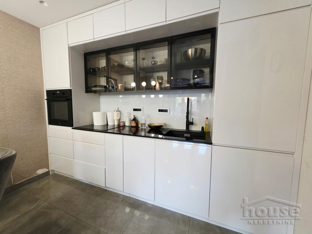 Slika 6 - Stan,NOVI SAD,CENTAR,kv: 70.00, € 260000, ID: 1066279