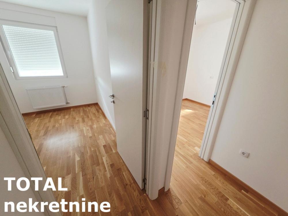 Slika 9 - Stan,NOVI SAD,ADICE,kv: 90.00, € 163000, ID: 1101265