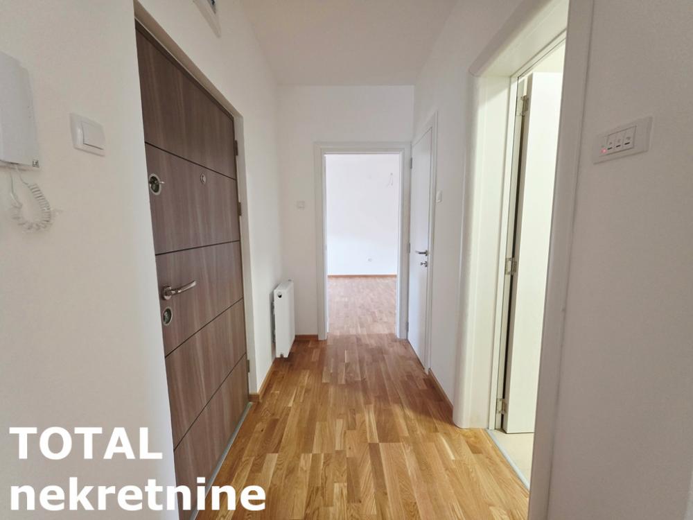 Slika 4 - Stan,NOVI SAD,ADICE,kv: 90.00, € 163000, ID: 1101265