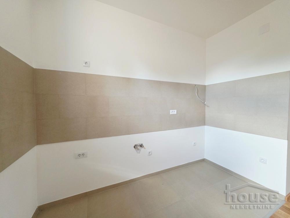 Slika 3 - Stan,NOVI SAD,ADICE,kv: 90.00, € 163000, ID: 1064417