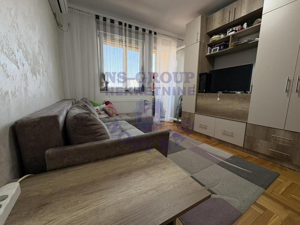 Slika 3 - Odličan jednoiposoban stan na Bulevaru Patrijarha Pavla!