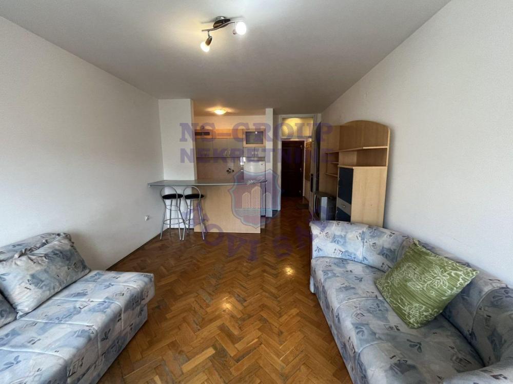 Slika 4 - Prodaja stana, 29m2, Novi Sad centar Novi Sad, ima lift
