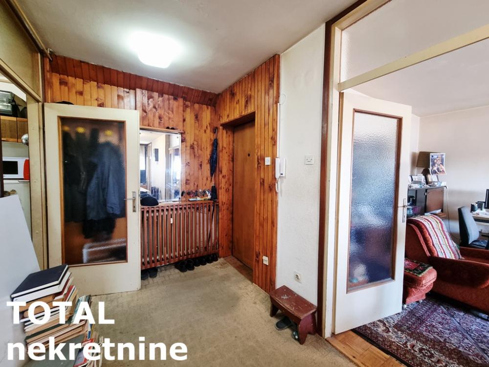 Slika 9 - Stan,PETROVARADIN,BLOK 8,kv: 77.00, € 140000, ID: 1099621