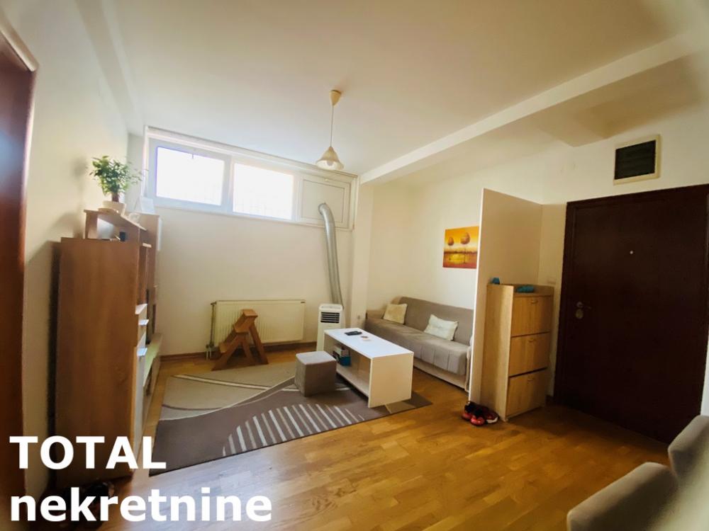 Slika 2 - Stan,NOVI SAD,GRBAVICA,kv: 36.00, € 93600, ID: 1103146