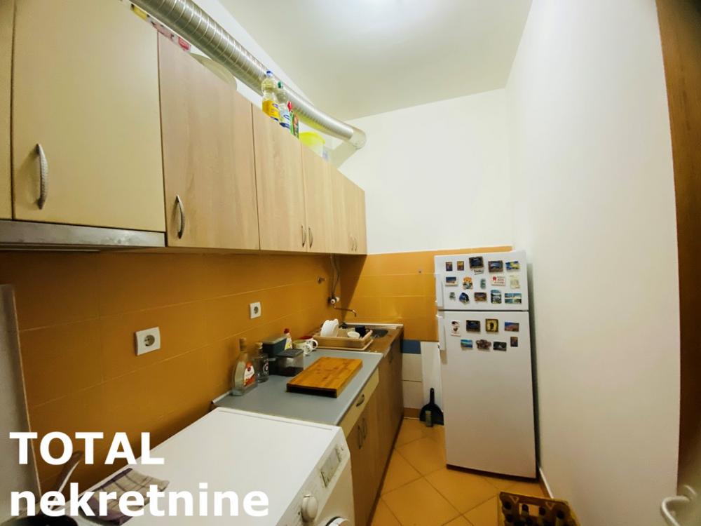 Slika 9 - Stan,NOVI SAD,GRBAVICA,kv: 36.00, € 93600, ID: 1103146