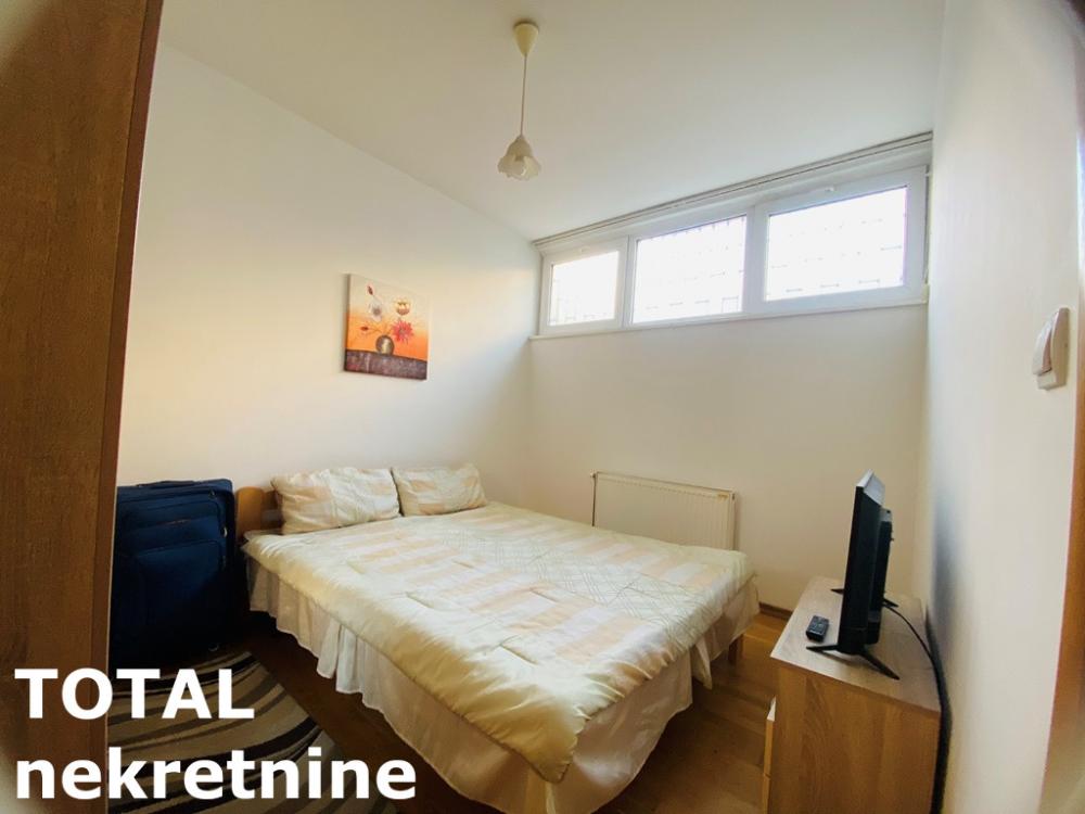 Slika 3 - Stan,NOVI SAD,GRBAVICA,kv: 36.00, € 93600, ID: 1103146