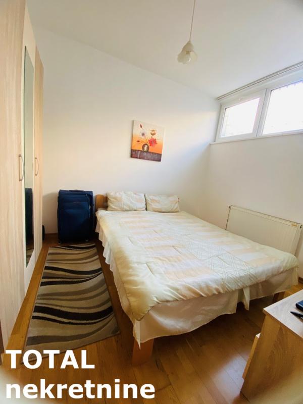 Slika 4 - Stan,NOVI SAD,GRBAVICA,kv: 36.00, € 93600, ID: 1103146
