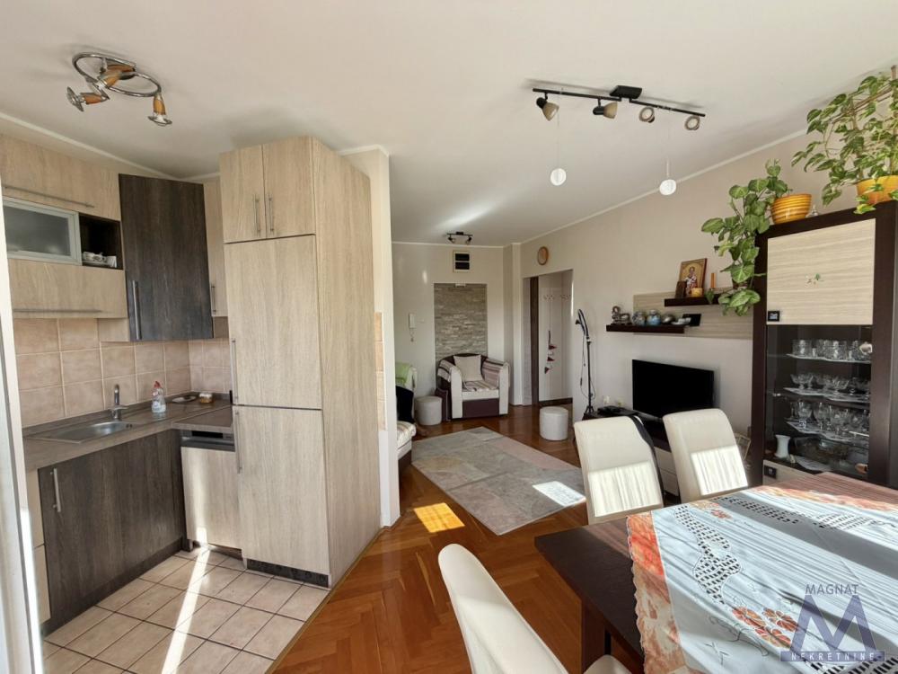 Slika 1 - Stan,NOVI SAD,BULEVAR EVROPE,kv: 55, € 164800, ID: 1019447