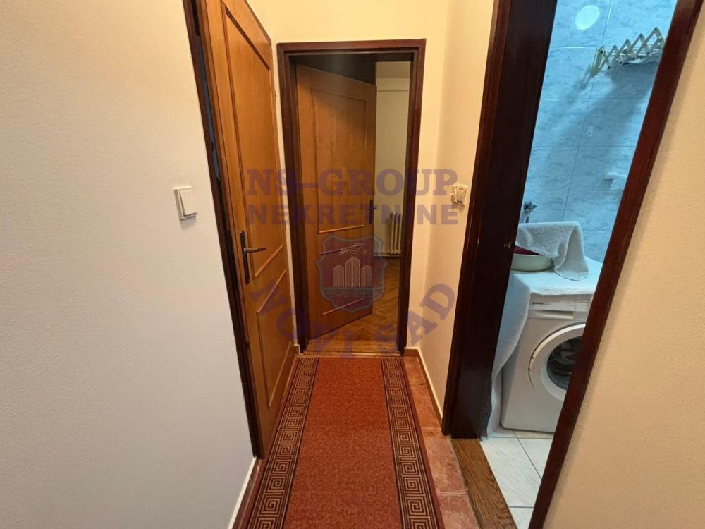 Slika 5 - Odličan dvoiposoban stan na potezu Bulevara!