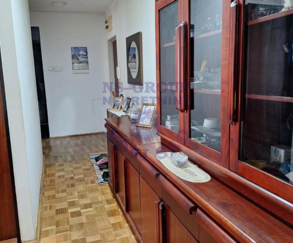 Slika 2 - Dvosoban, 64m2, Nova Detelinara Novi Sad, sa terasom, ima lift