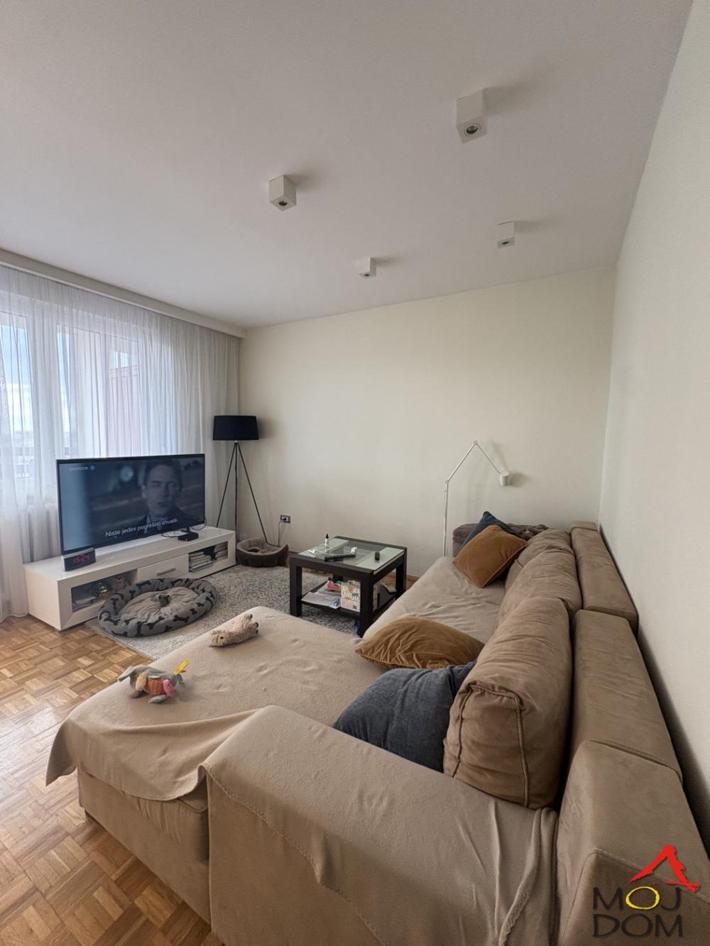 Slika 2 - Stan,NOVI SAD,LIMAN 4,kv: 64, € 185400, ID: 1032858