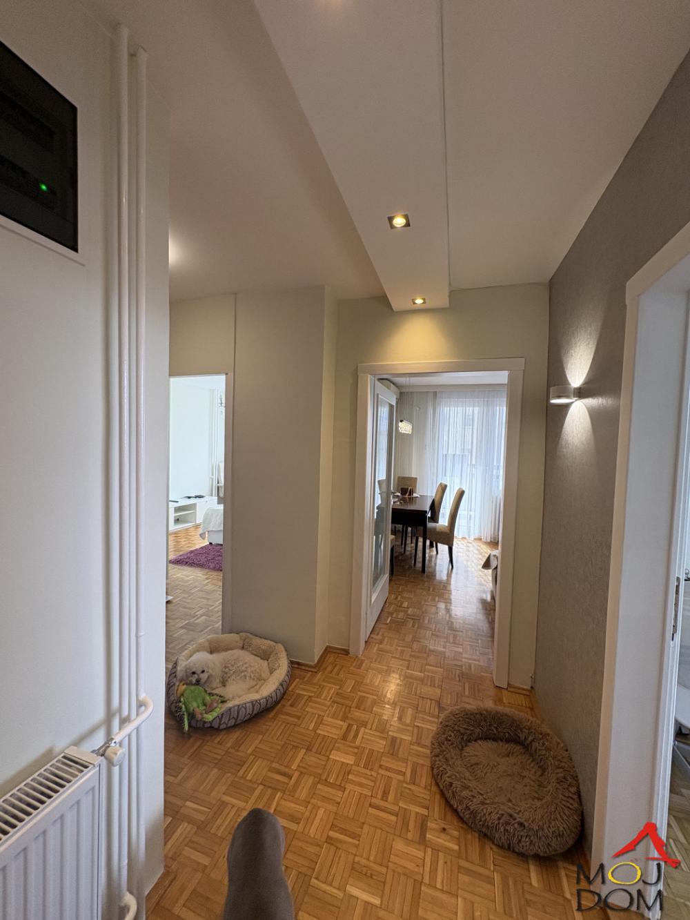 Slika 3 - Stan,NOVI SAD,LIMAN 4,kv: 64, € 185400, ID: 1032858