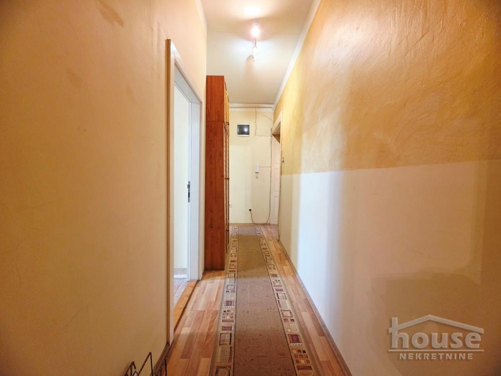 Slika 8 - Stan,NOVI SAD,CENTAR,kv: 68.00, € 150000, ID: 1066318