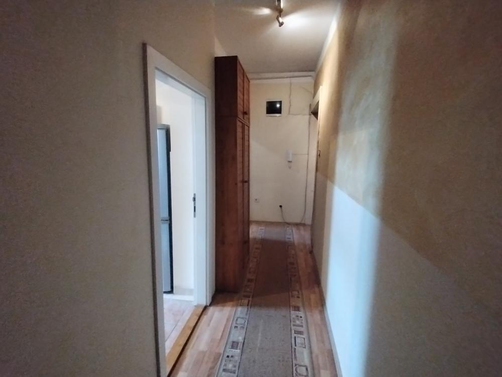 Slika 4 - Odlican dvosoban salonac u centru grada!
