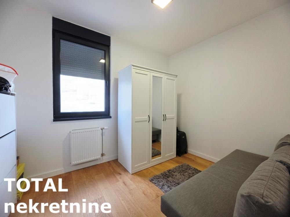 Slika 4 - Stan,NOVI SAD,BULEVAR PATRIJARHA PAVLA,kv: 38.00, € 120000, ID: 1102477