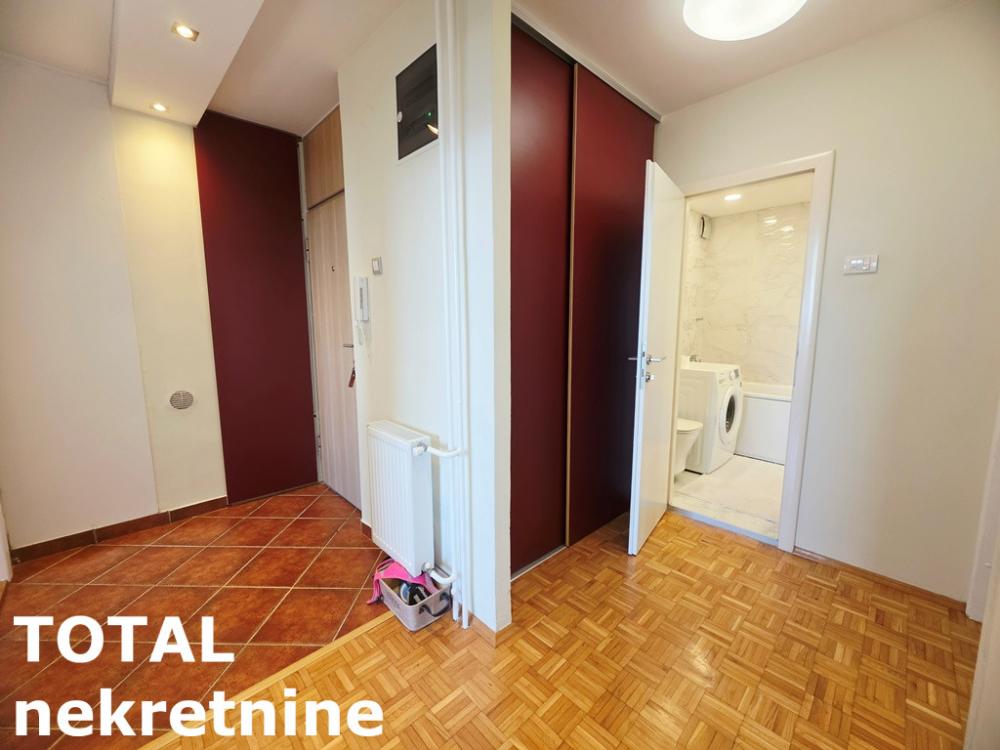 Slika 11 - Stan,NOVI SAD,LIMAN 4,kv: 64.00, € 180000, ID: 1103166