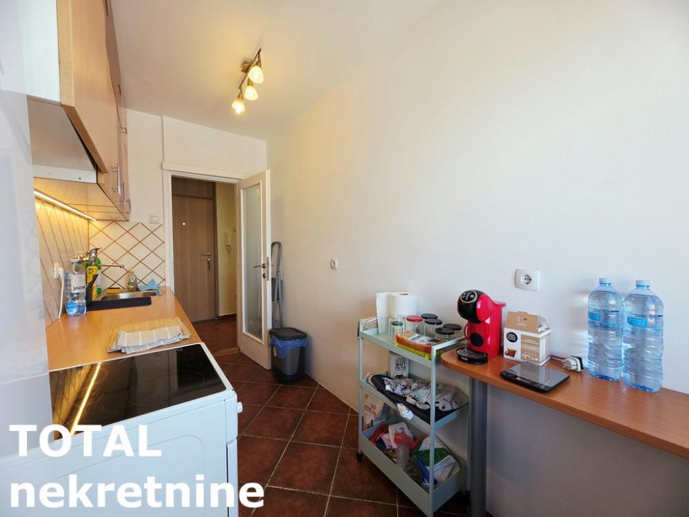 Slika 3 - Stan,NOVI SAD,LIMAN 4,kv: 64.00, € 180000, ID: 1103166