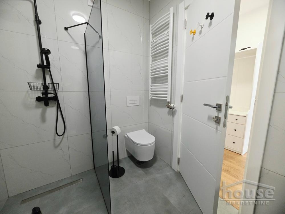 Slika 5 - Stan,NOVI SAD,BULEVAR PATRIJARHA PAVLA,kv: 38.00, € 120000, ID: 1065629