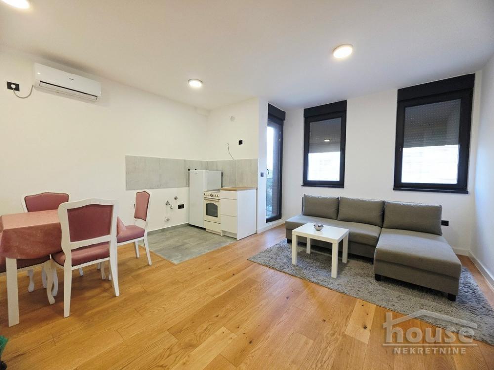 Slika 1 - Stan,NOVI SAD,BULEVAR PATRIJARHA PAVLA,kv: 38.00, € 120000, ID: 1065629