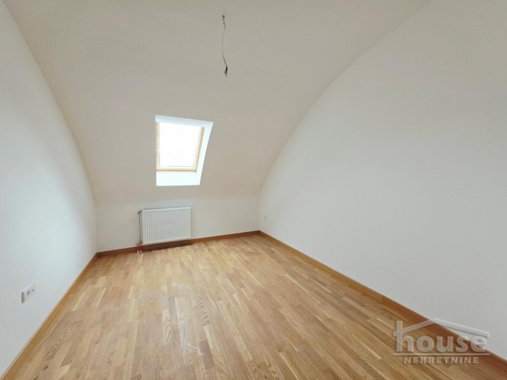 Slika 8 - Stan,PETROVARADIN,PETROVARADIN,kv: 118.00, € 251800, ID: 1066299