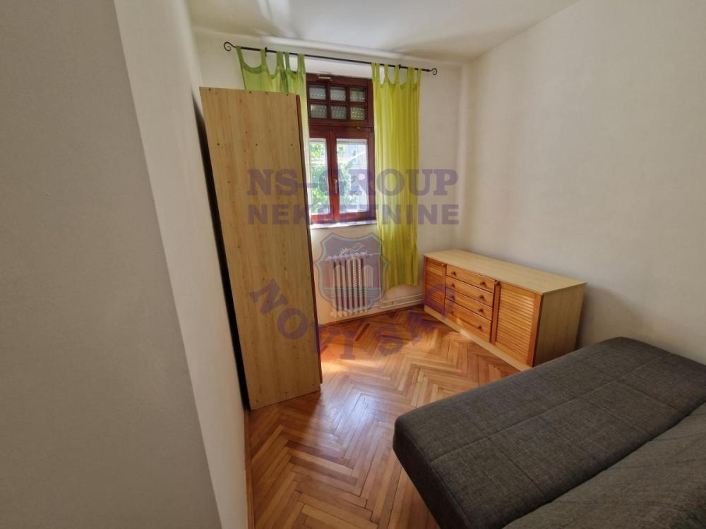 Slika 1 - Dvoiposoban, 64m2, Nova Detelinara Novi Sad
