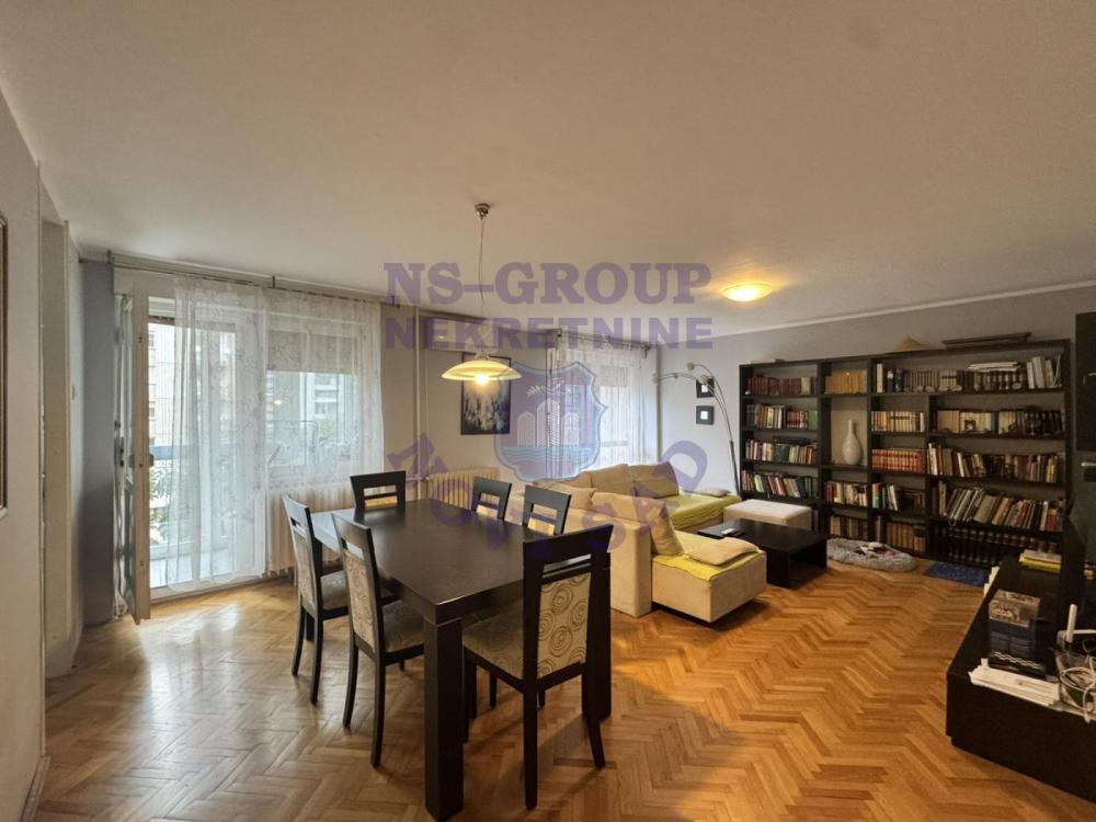 Slika 1 - Trosoban, 76m2, Liman 3 Novi Sad, sa terasom, ima lift