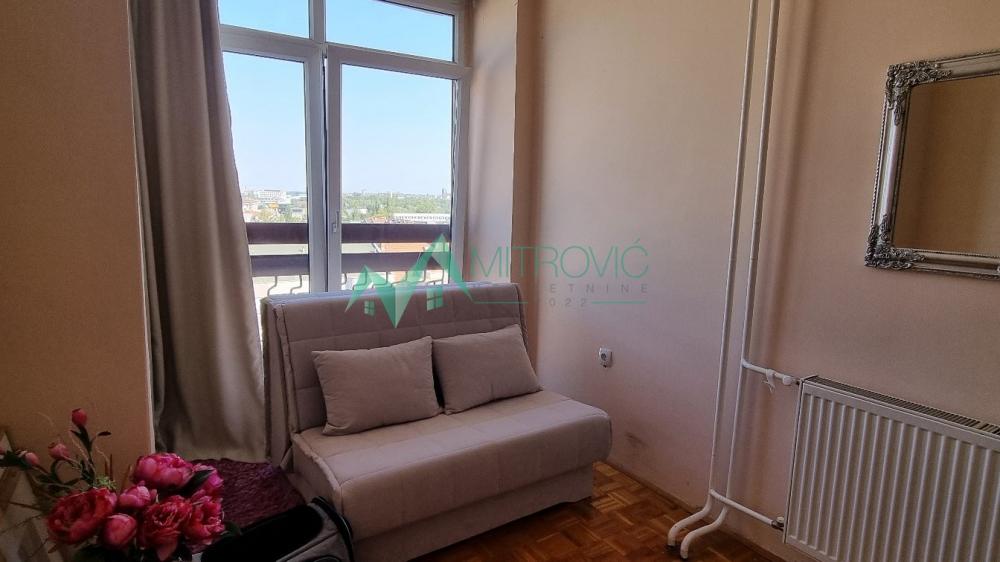 Slika 5 - Liman 4 – Renoviran dvoiposoban stan, dvostrano orijentisan (ID: 1004737) 