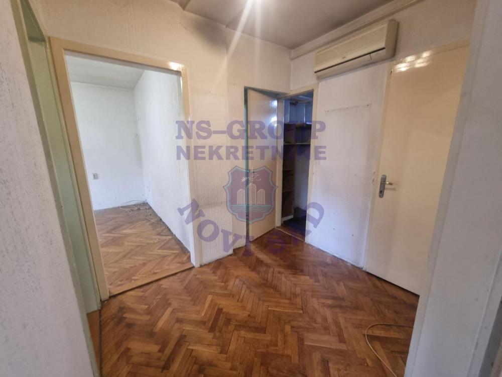 Slika 0 - Odličan dvosoban stan na Grbavici!