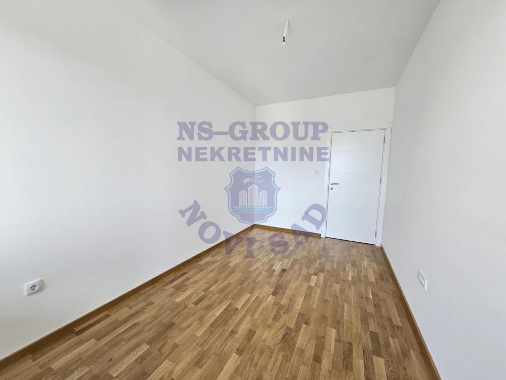 Slika 4 - VRH! Četvorosoban sa 100m2 krovne terase - 2 garažna mesta u ceni