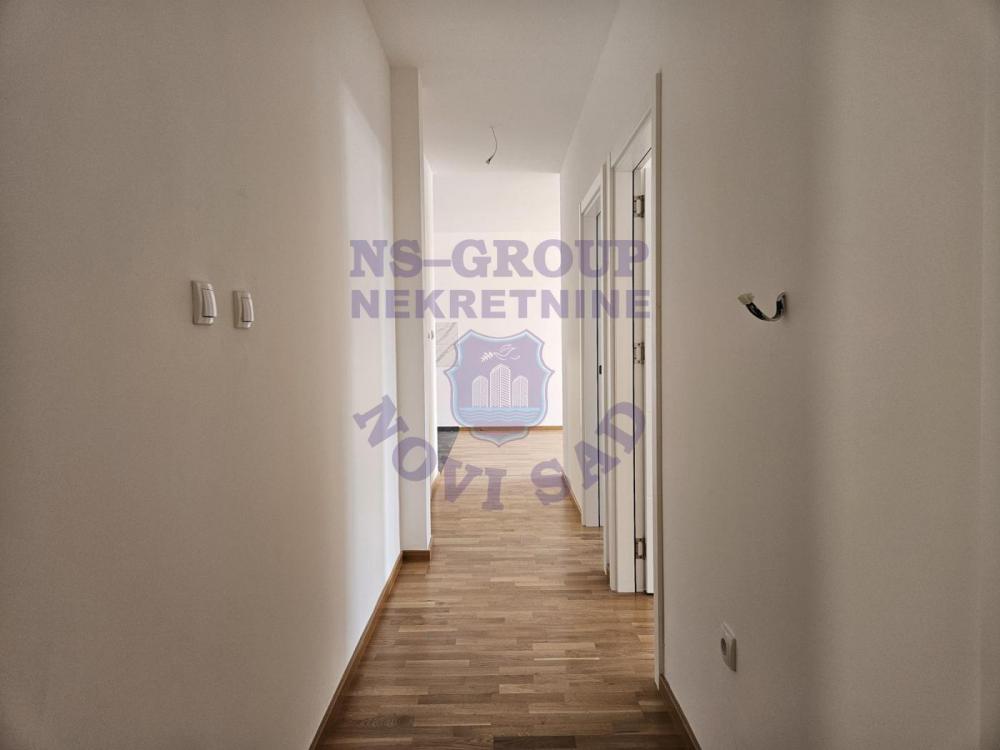Slika 2 - VRH! Četvorosoban sa 100m2 krovne terase - 2 garažna mesta u ceni