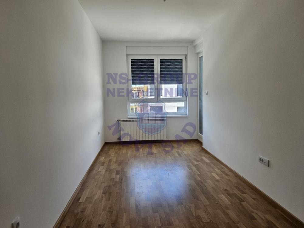 Slika 7 - VRH! Četvorosoban sa 100m2 krovne terase - 2 garažna mesta u ceni
